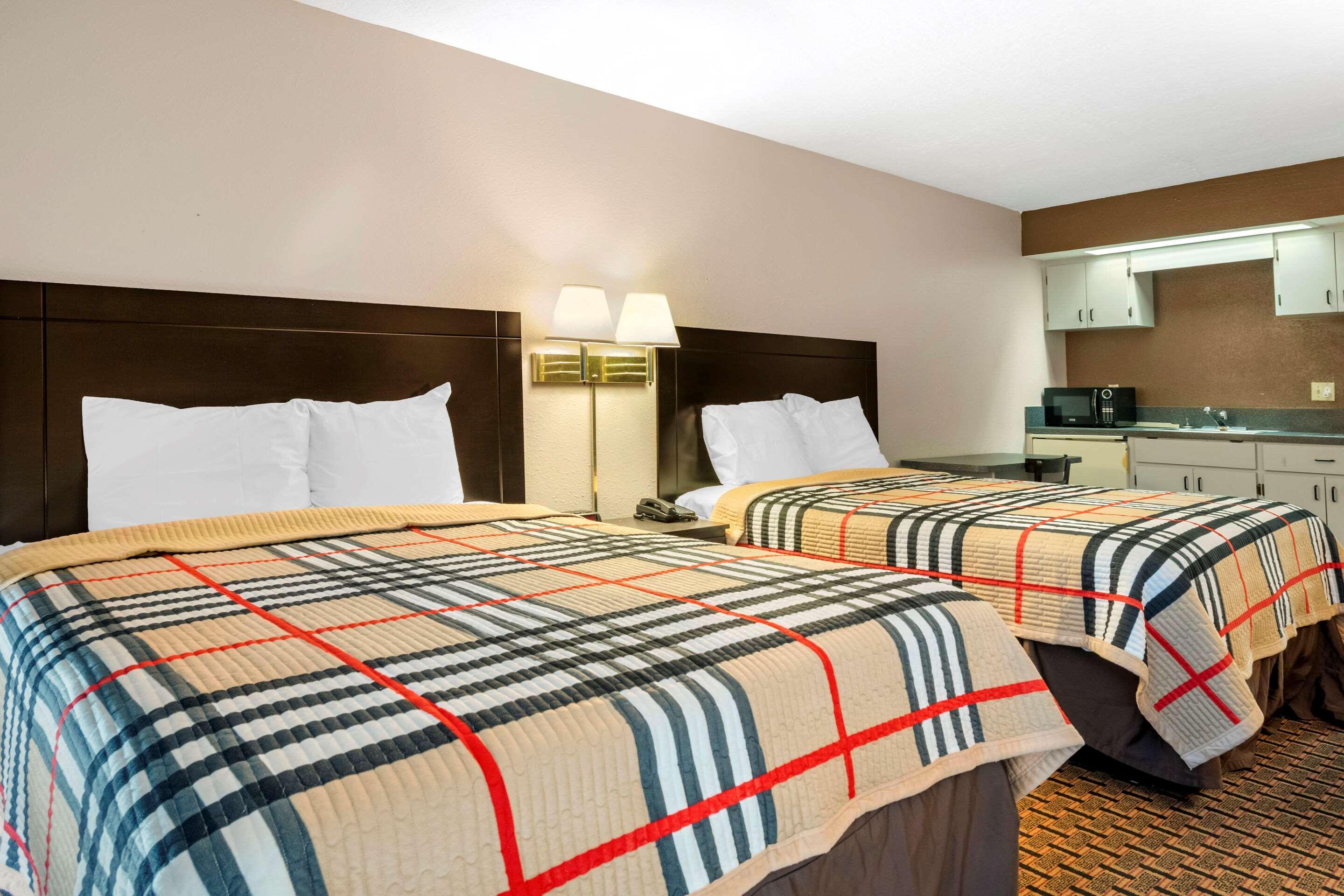 Rodeway Inn New Port Richey Esterno foto