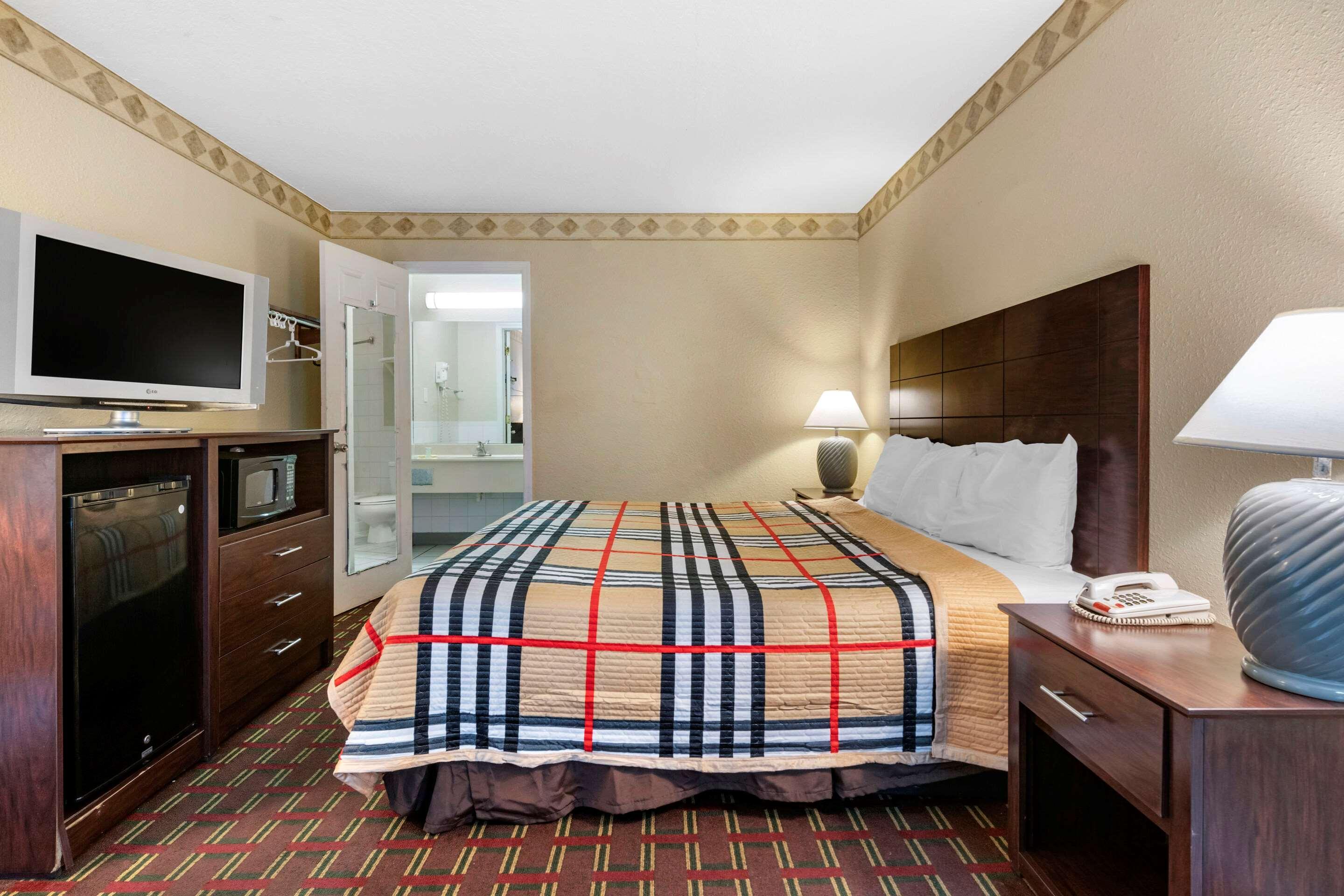 Rodeway Inn New Port Richey Esterno foto