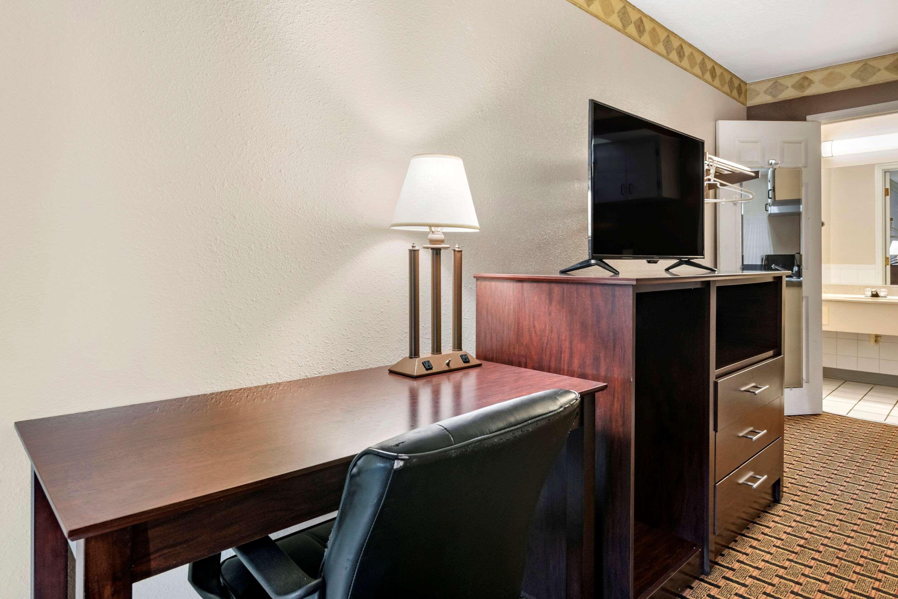 Rodeway Inn New Port Richey Esterno foto