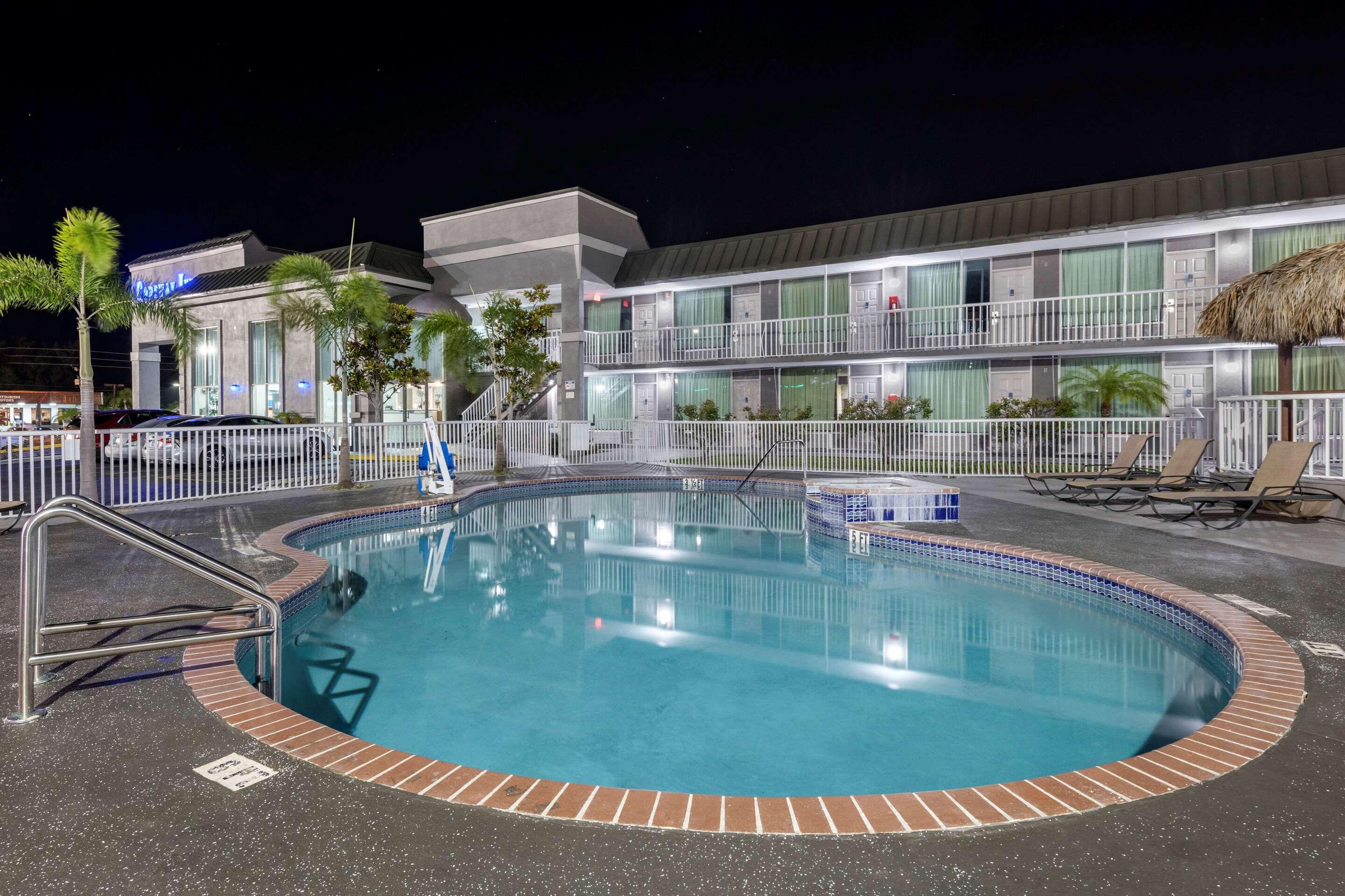 Rodeway Inn New Port Richey Esterno foto