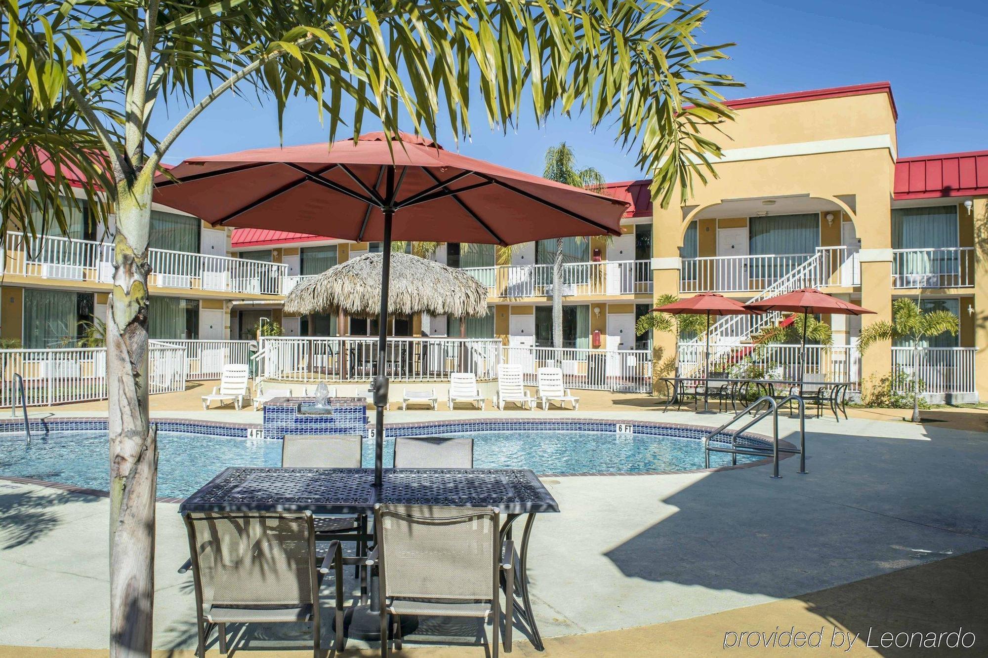 Rodeway Inn New Port Richey Esterno foto
