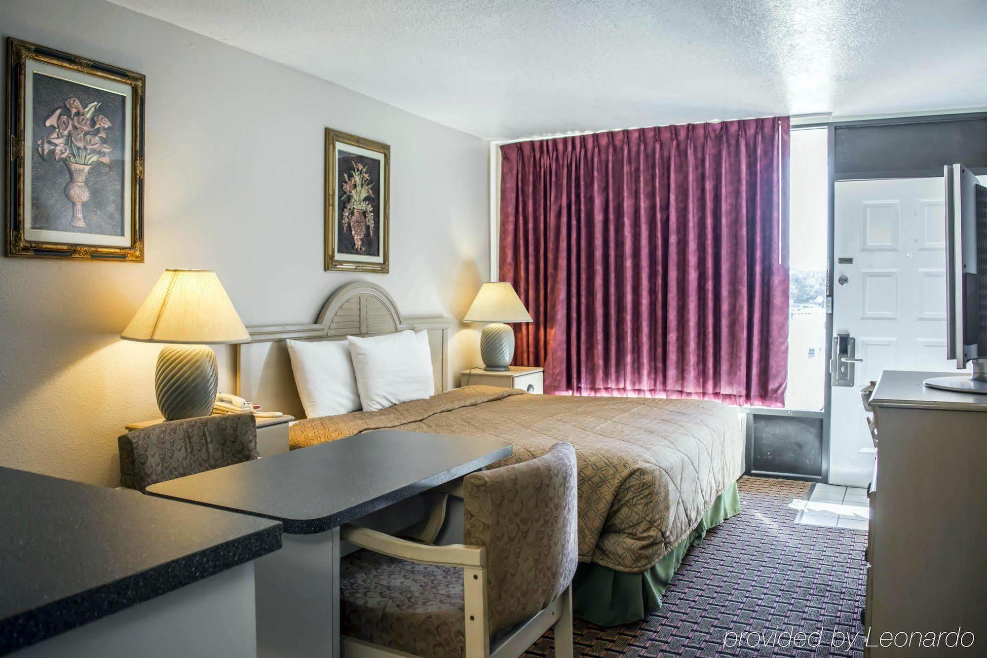 Rodeway Inn New Port Richey Esterno foto